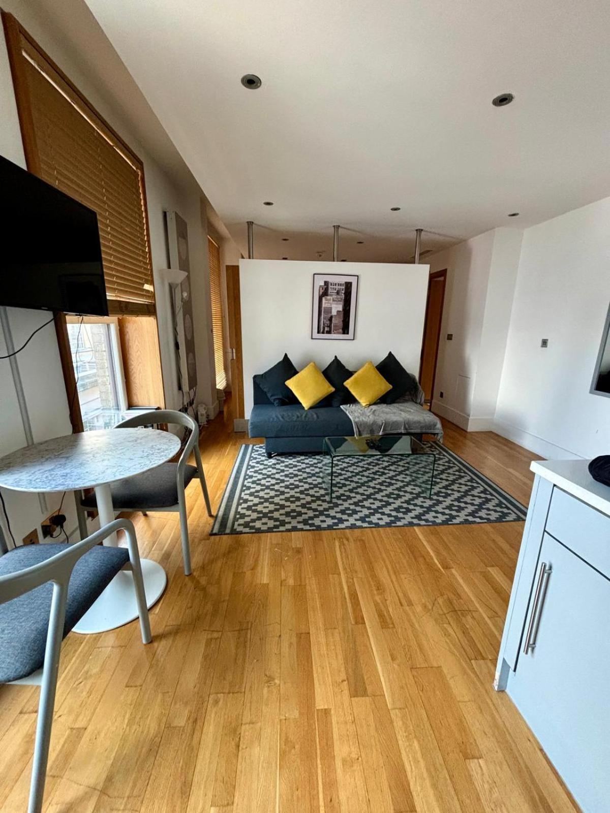 1 Bedroom In Piccadilly Circus St James Cov1 Londra Exterior foto